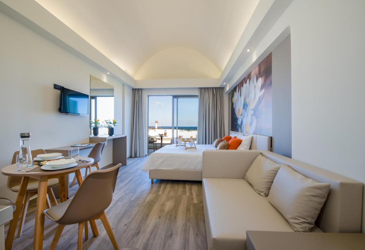 Incognito Creta Luxury Suites And More คอลิมวาริออน ภายนอก รูปภาพ