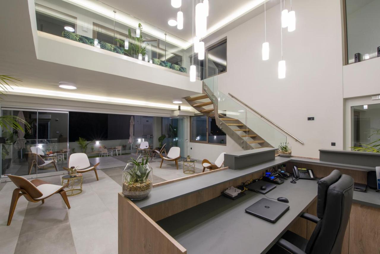Incognito Creta Luxury Suites And More คอลิมวาริออน ภายนอก รูปภาพ