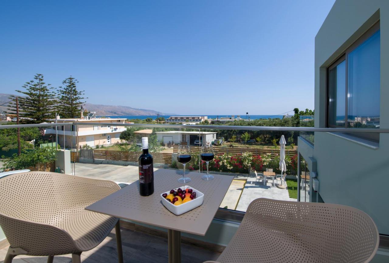 Incognito Creta Luxury Suites And More คอลิมวาริออน ภายนอก รูปภาพ