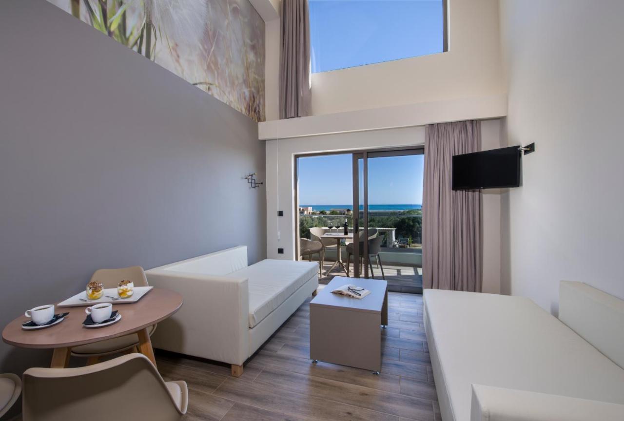 Incognito Creta Luxury Suites And More คอลิมวาริออน ภายนอก รูปภาพ
