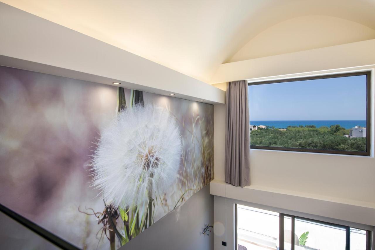 Incognito Creta Luxury Suites And More คอลิมวาริออน ภายนอก รูปภาพ